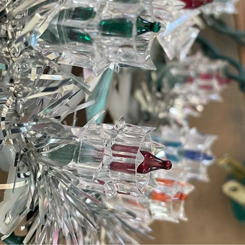 Holiday Star Wreath Vintage Multi Color Light Star Ring Silver‎ Tinsel Christmas